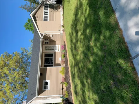 402 Leslie Lane