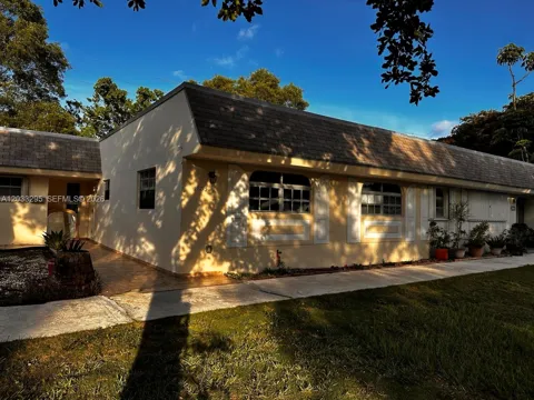 17215 SW 112 CT #II2543