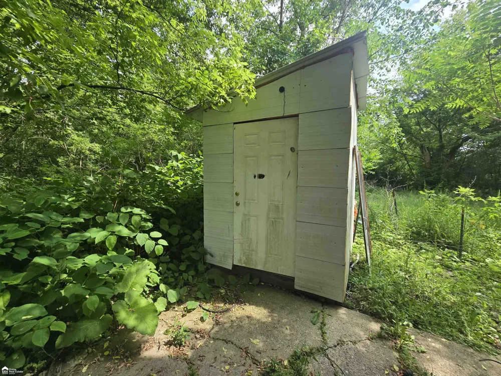 3233 Home Avenue Mt Morris City, MI 48504