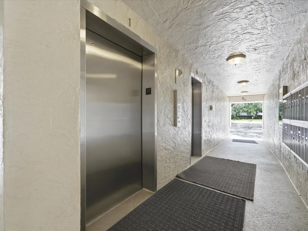 13626 GREENFIELD DRIVE #401 Tampa, FL 33618