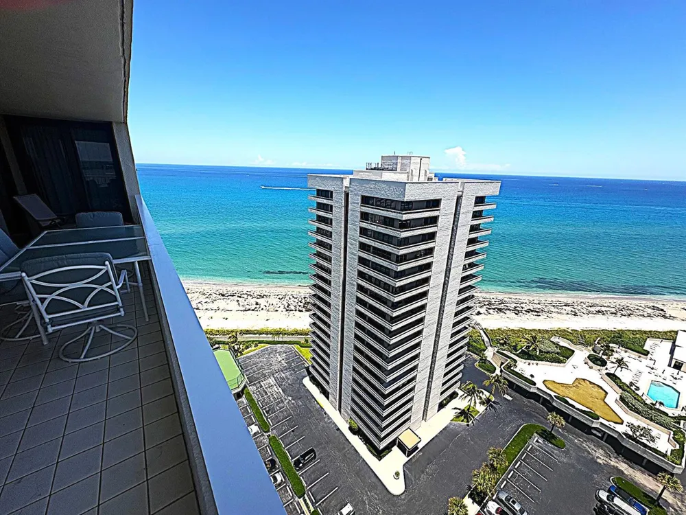 5550 Ocean Drive #22b Singer Island, FL 33404