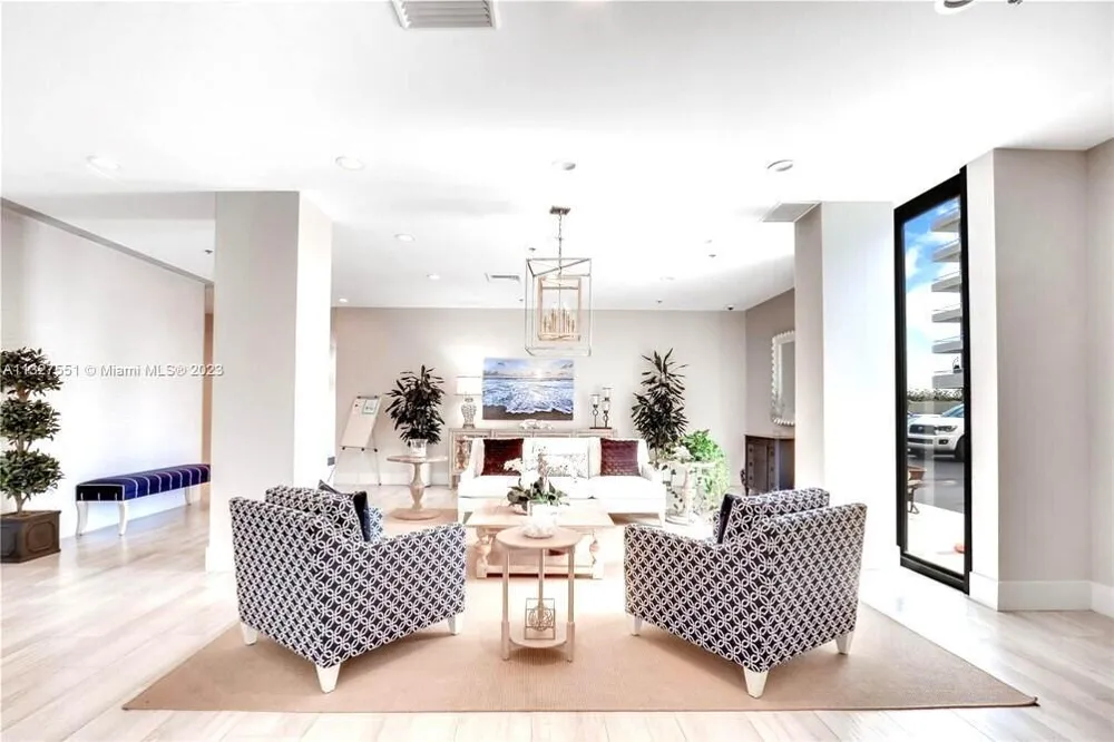5550 Ocean Drive #22b Singer Island, FL 33404