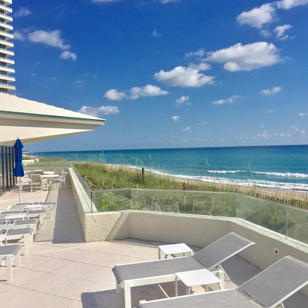5550 Ocean Drive #22b Singer Island, FL 33404