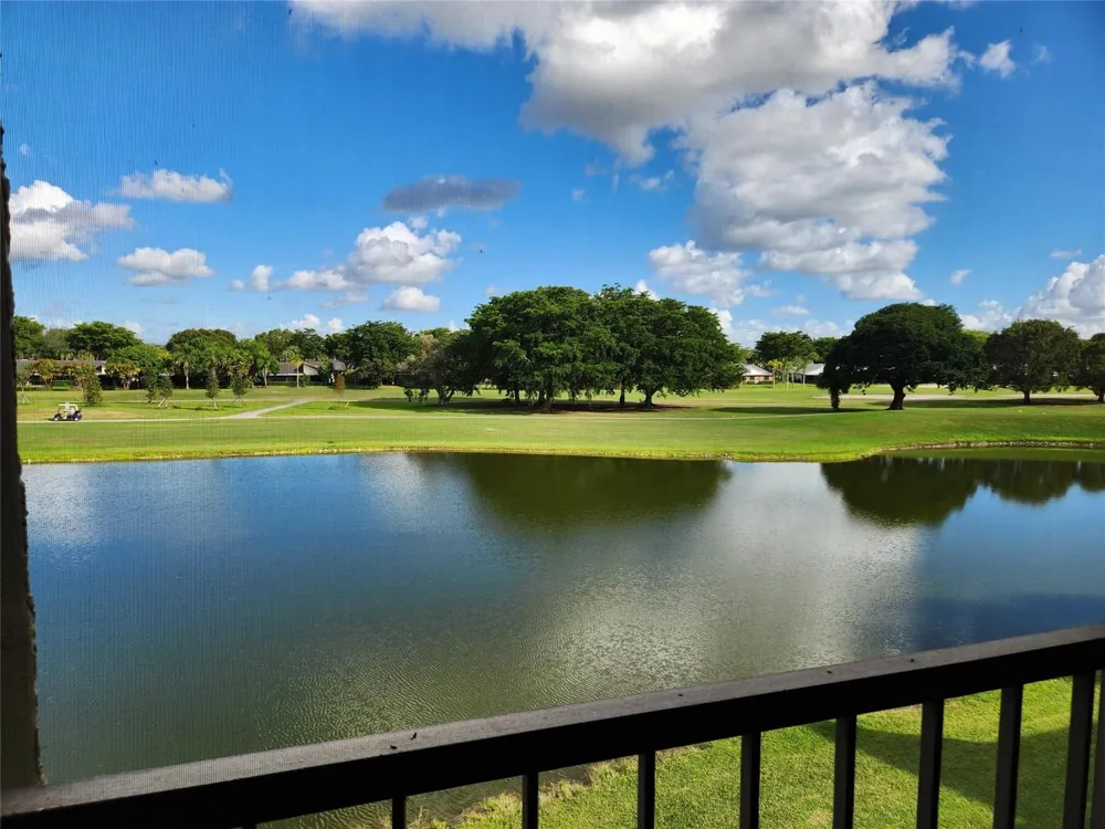 16100 Golf Club Road #301 Weston, FL 33326
