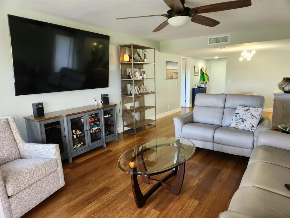 16100 Golf Club Road #301 Weston, FL 33326