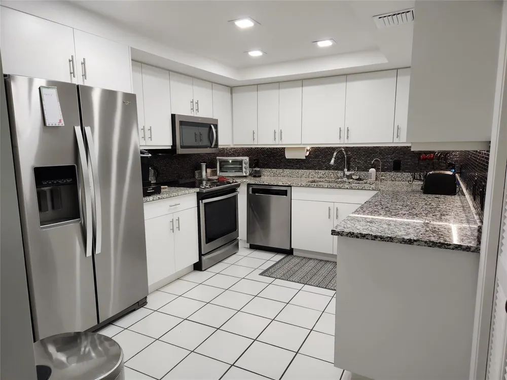 16100 Golf Club Road #301 Weston, FL 33326