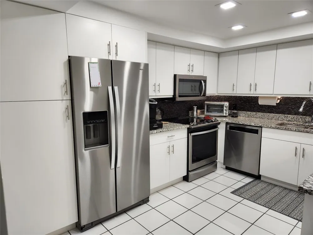 16100 Golf Club Road #301 Weston, FL 33326