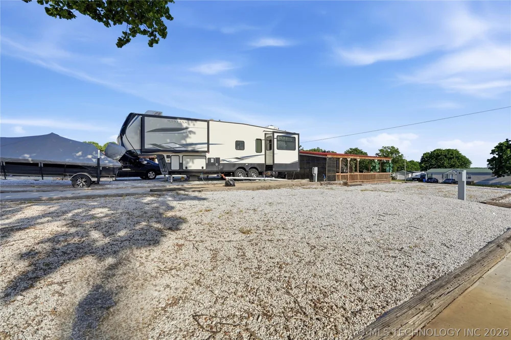 E 978 ROAD Vian, OK 74962
