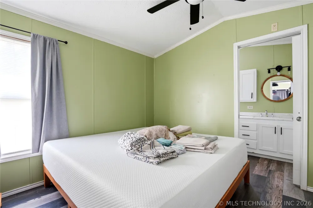 E 978 ROAD Vian, OK 74962