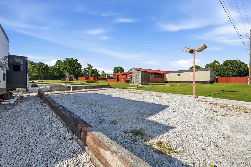 E 978 ROAD Vian, OK 74962