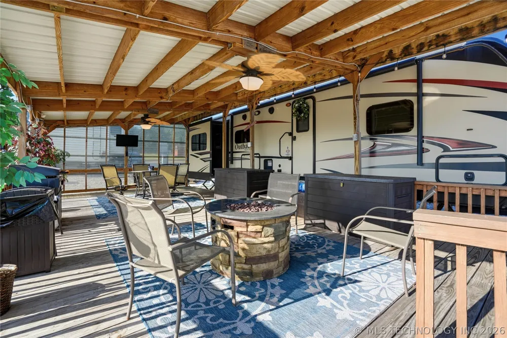 E 978 ROAD Vian, OK 74962