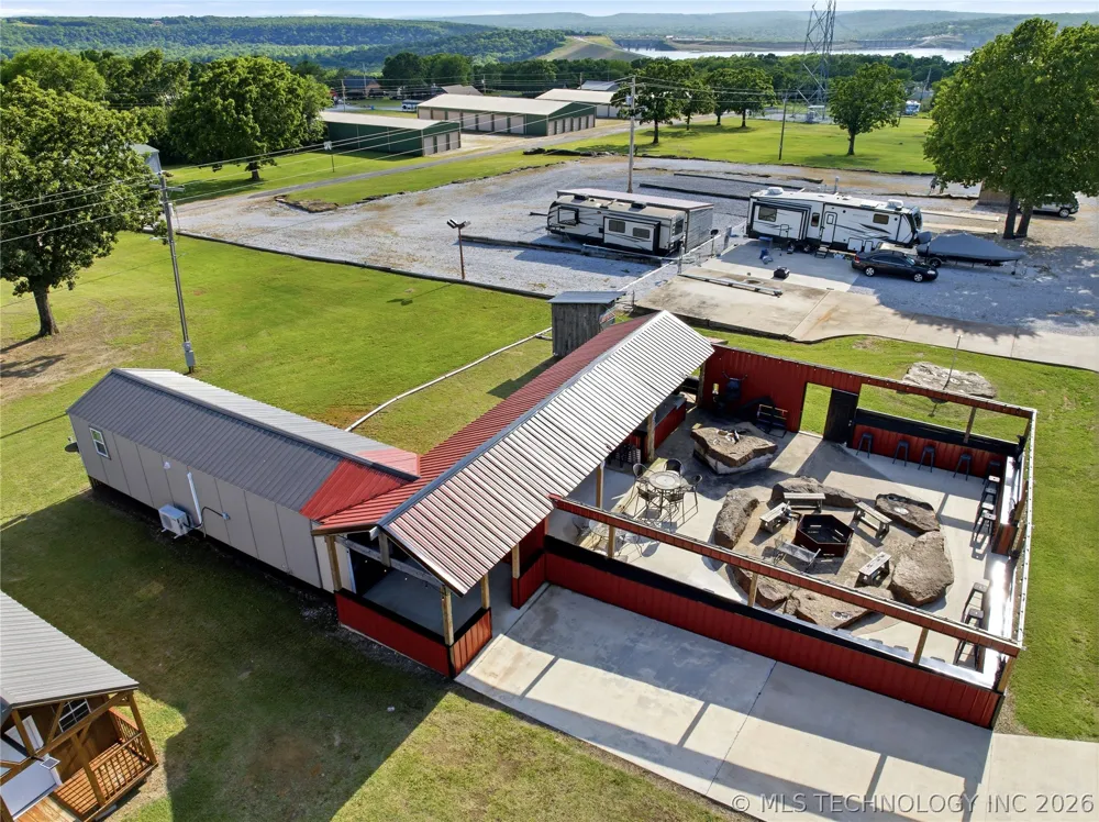 E 978 ROAD Vian, OK 74962