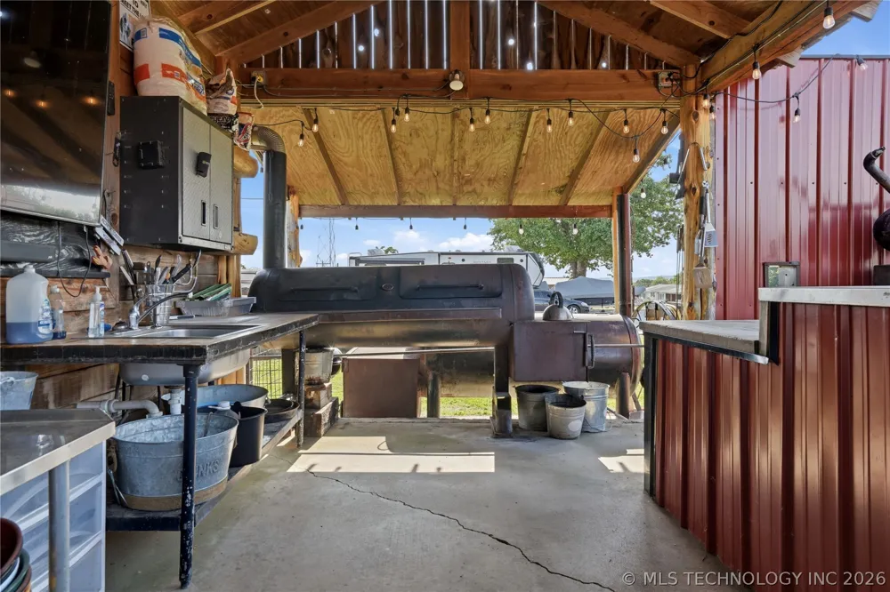 E 978 ROAD Vian, OK 74962