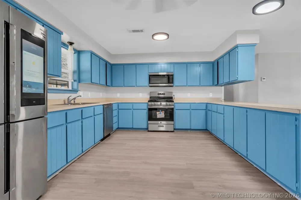 39 Melody Lane Lone Grove, OK 73443