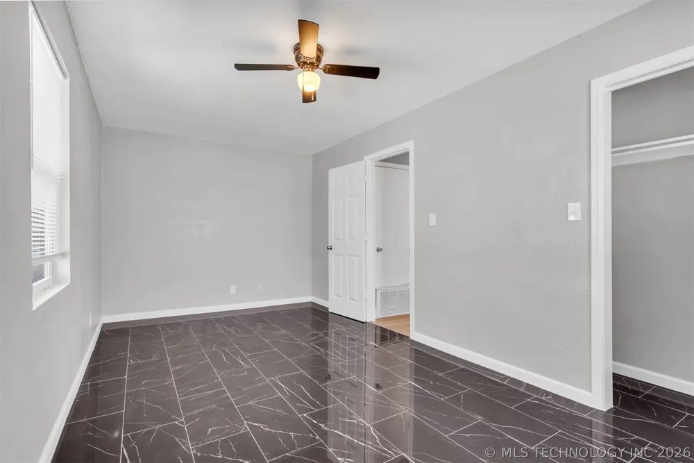 39 Melody Lane Lone Grove, OK 73443
