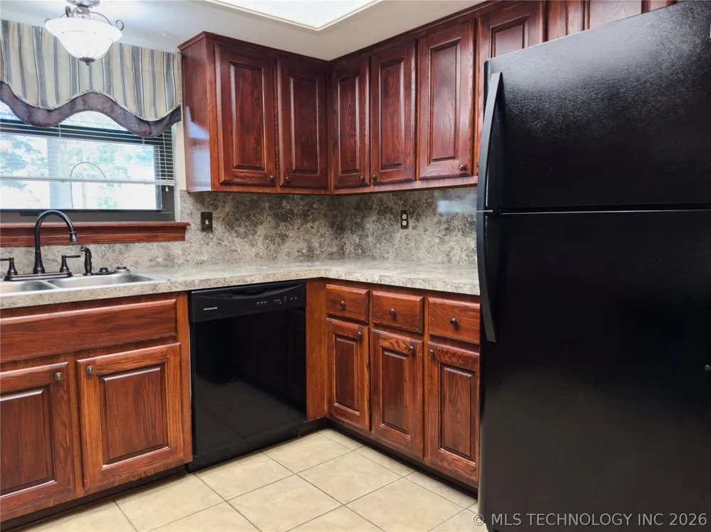 15919 E 131st Street S #1 Broken Arrow, OK 74011