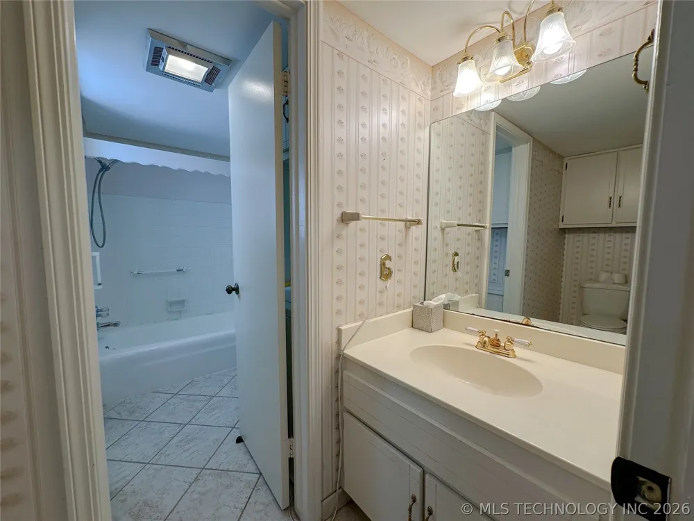 15919 E 131st Street S #1 Broken Arrow, OK 74011