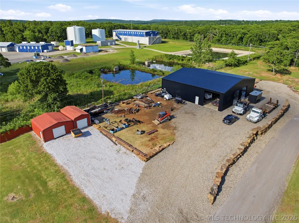 E 978 Road (Shop & 4) Road Vian, OK 74962