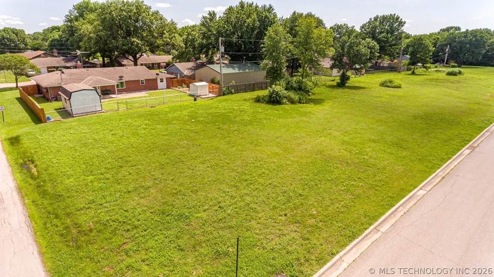 703 Sooner Place Dewey, OK 74029