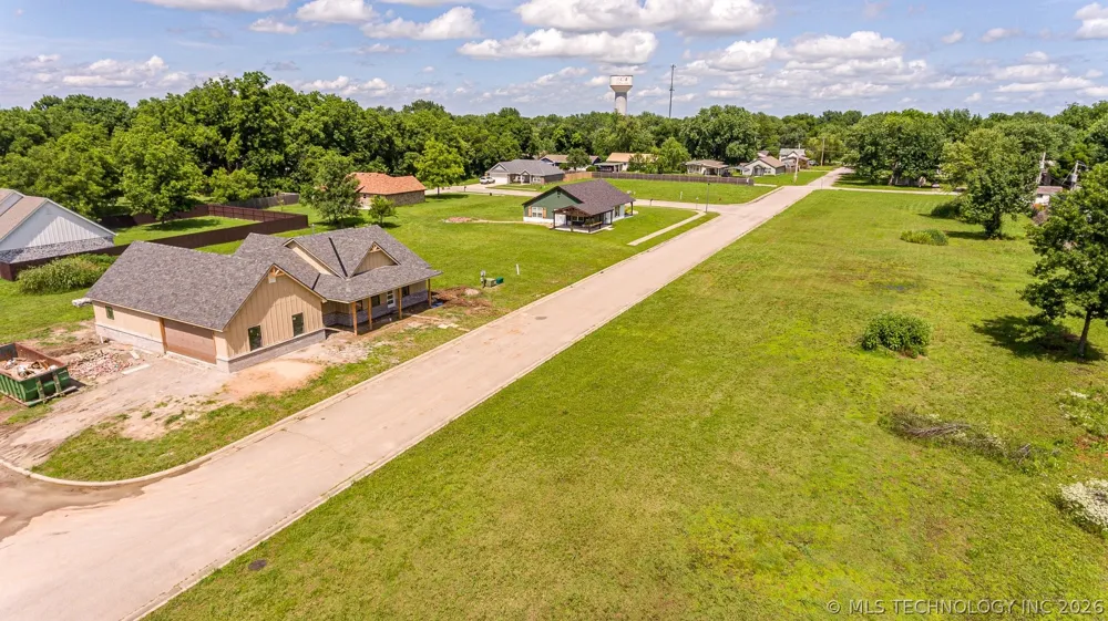 703 Sooner Place Dewey, OK 74029