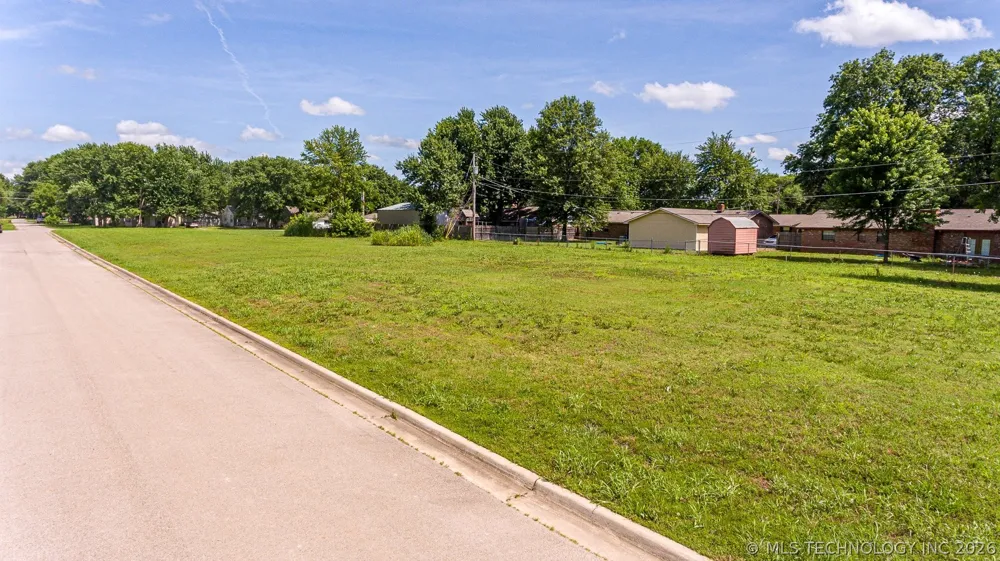 703 Sooner Place Dewey, OK 74029