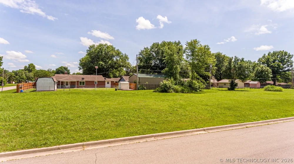 410 W 7th Street Dewey, OK 74029