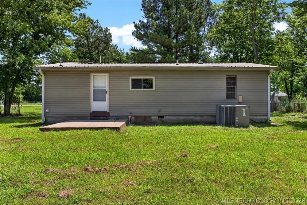 901 Morris Street Pocola, OK 74902