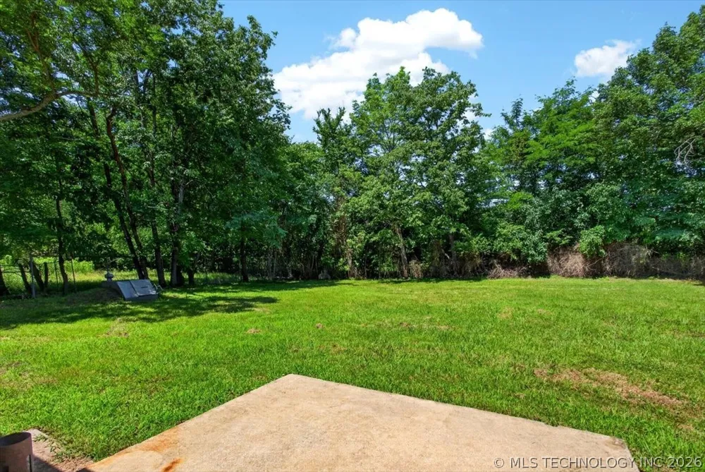 901 Morris Street Pocola, OK 74902
