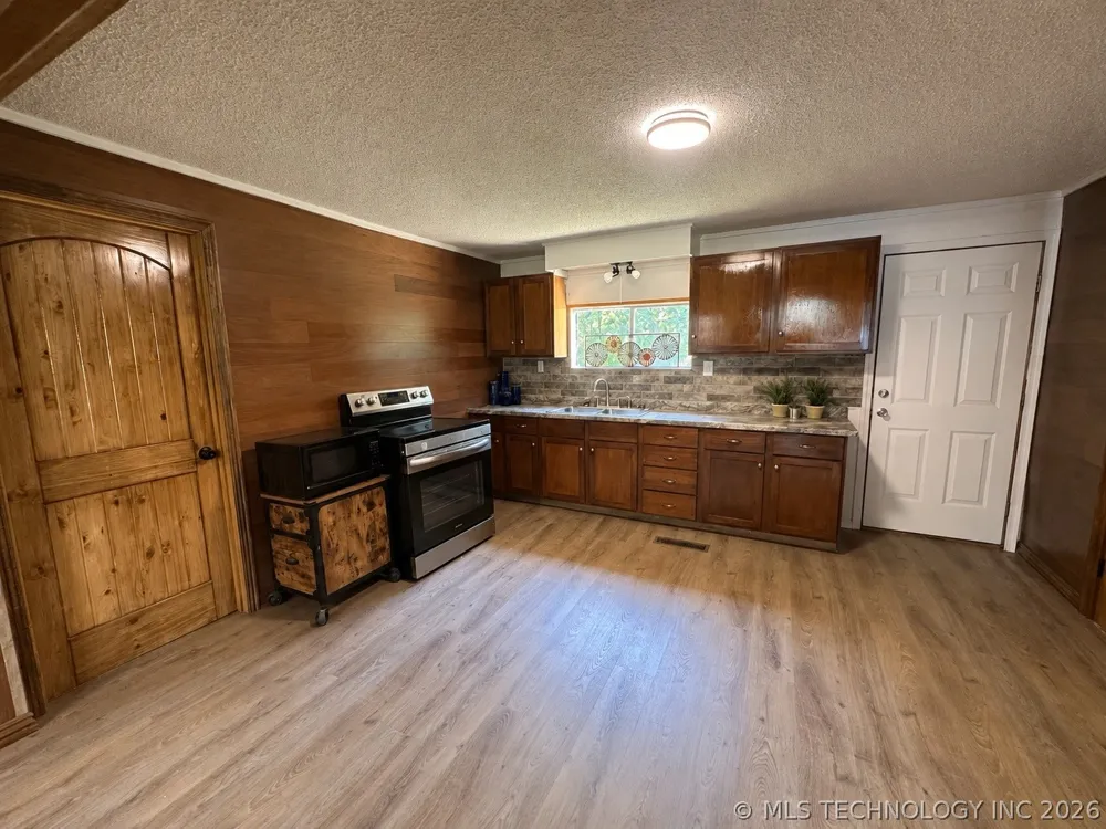 901 Morris Street Pocola, OK 74902