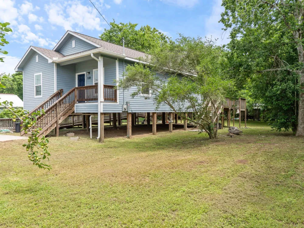 118 W Dahlgreen Wharton, TX 77488