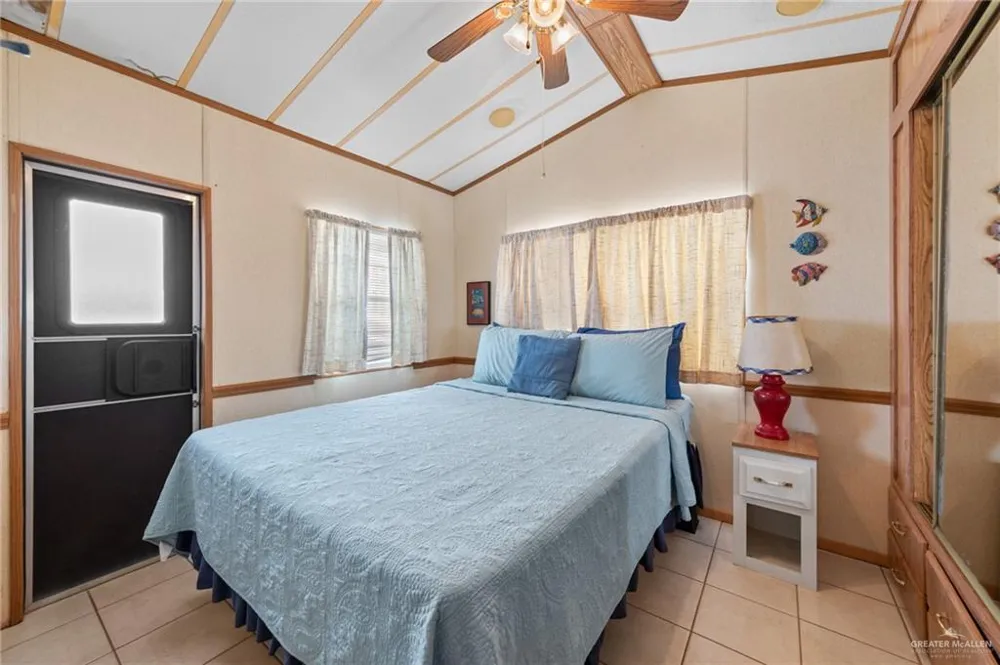 80 Abalone Circle Port Isabel, TX 78578