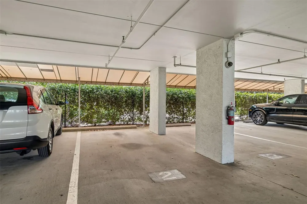 160 COLUMBIA DRIVE #206 Tampa, FL 33606
