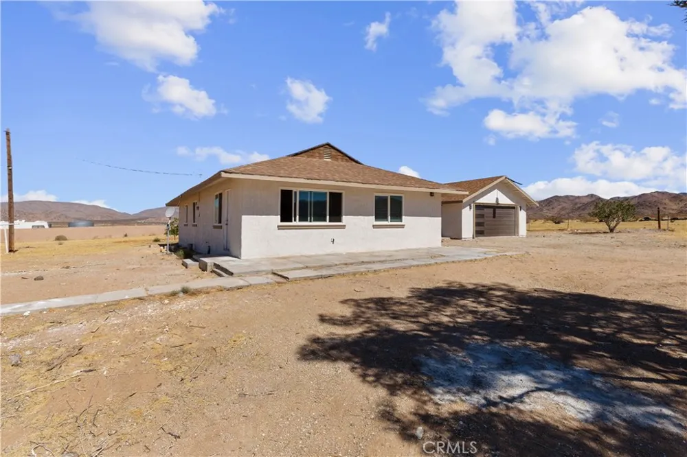 16962 Huff Lucerne Valley, CA 92356