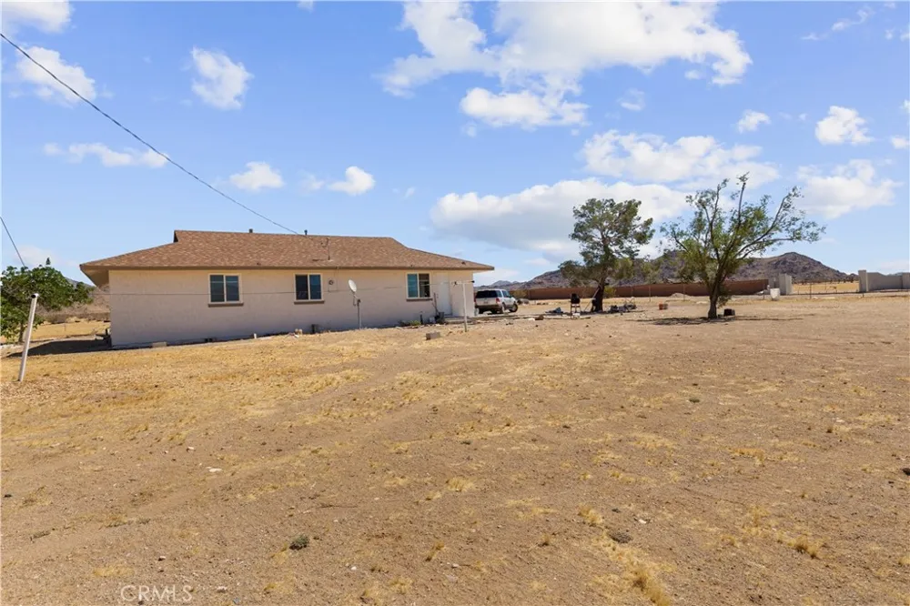 16962 Huff Lucerne Valley, CA 92356
