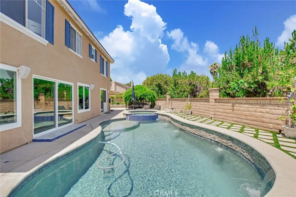 26442 Antonio Circle Loma Linda, CA 92354