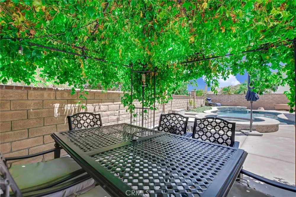 26442 Antonio Circle Loma Linda, CA 92354