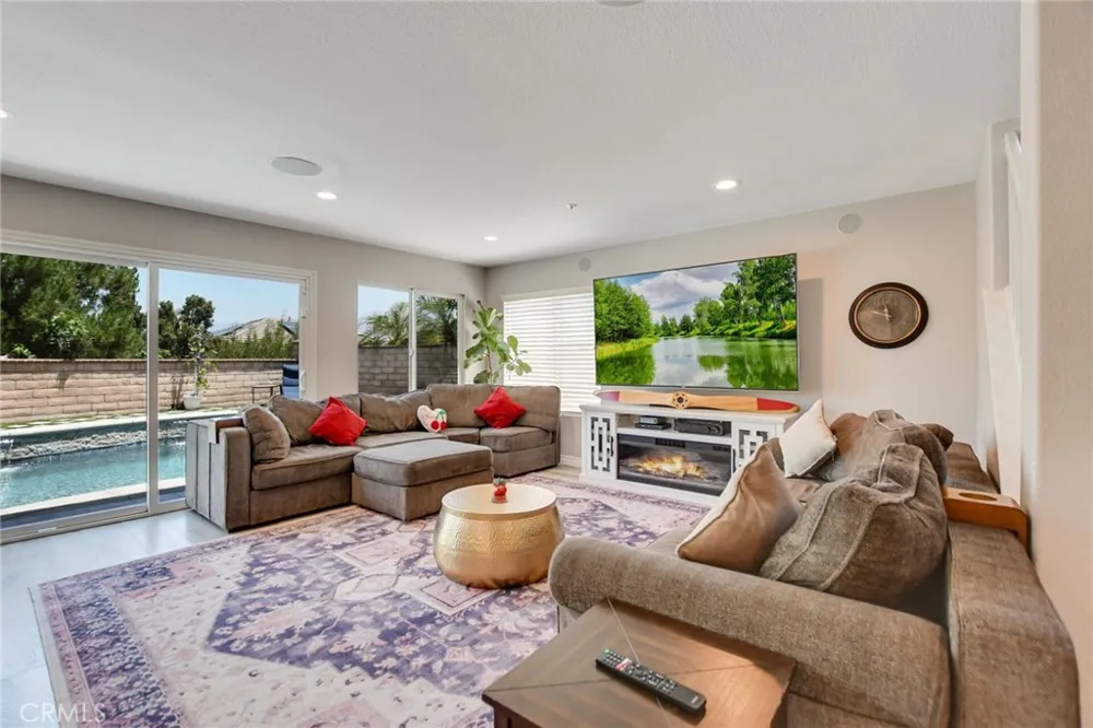 26442 Antonio Circle Loma Linda, CA 92354
