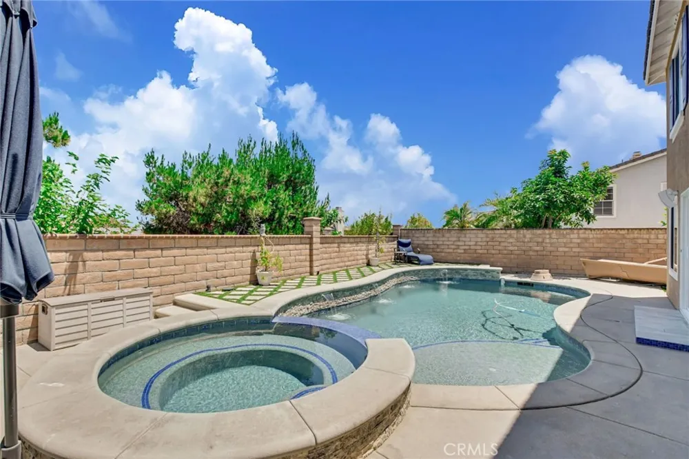 26442 Antonio Circle Loma Linda, CA 92354