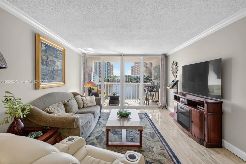 121 Golden Isles Dr #205 Hallandale Beach, FL 33009