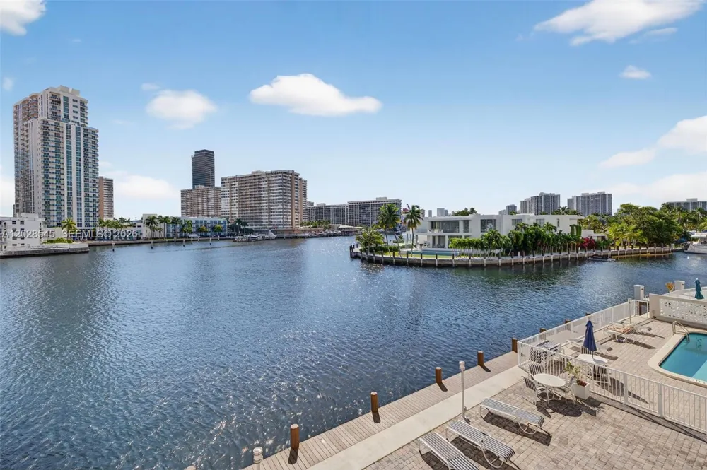 121 Golden Isles Dr #205 Hallandale Beach, FL 33009