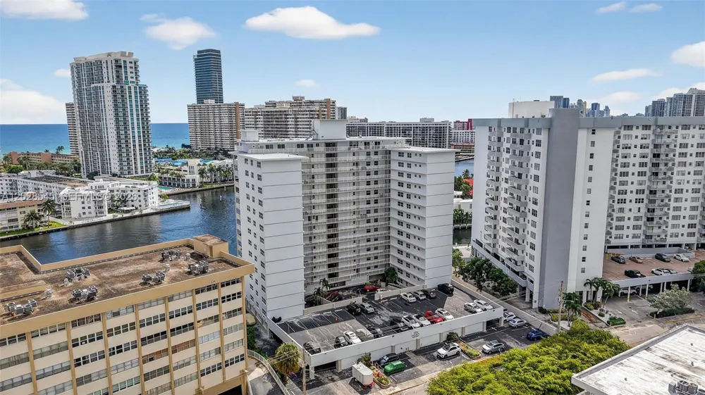 121 Golden Isles Dr #205 Hallandale Beach, FL 33009
