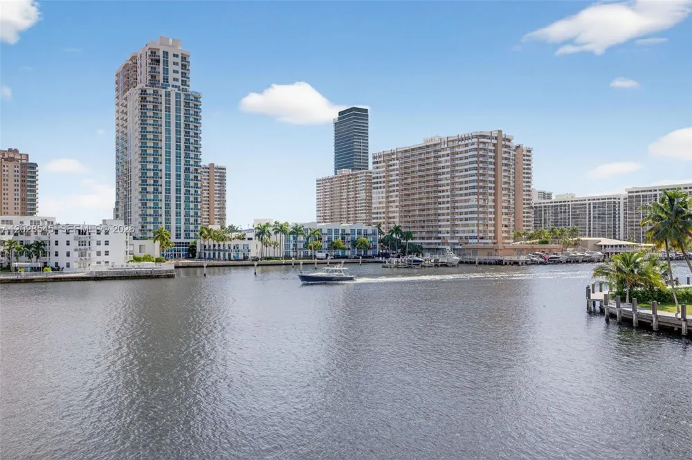 121 Golden Isles Dr #205 Hallandale Beach, FL 33009