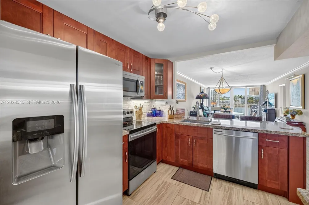 121 Golden Isles Dr #205 Hallandale Beach, FL 33009