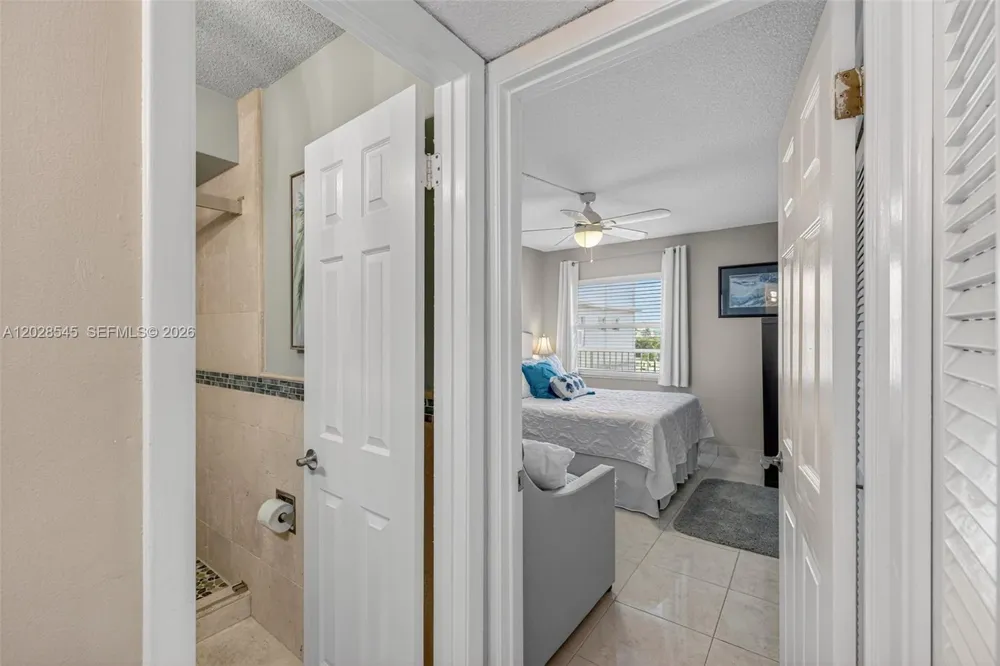 121 Golden Isles Dr #205 Hallandale Beach, FL 33009