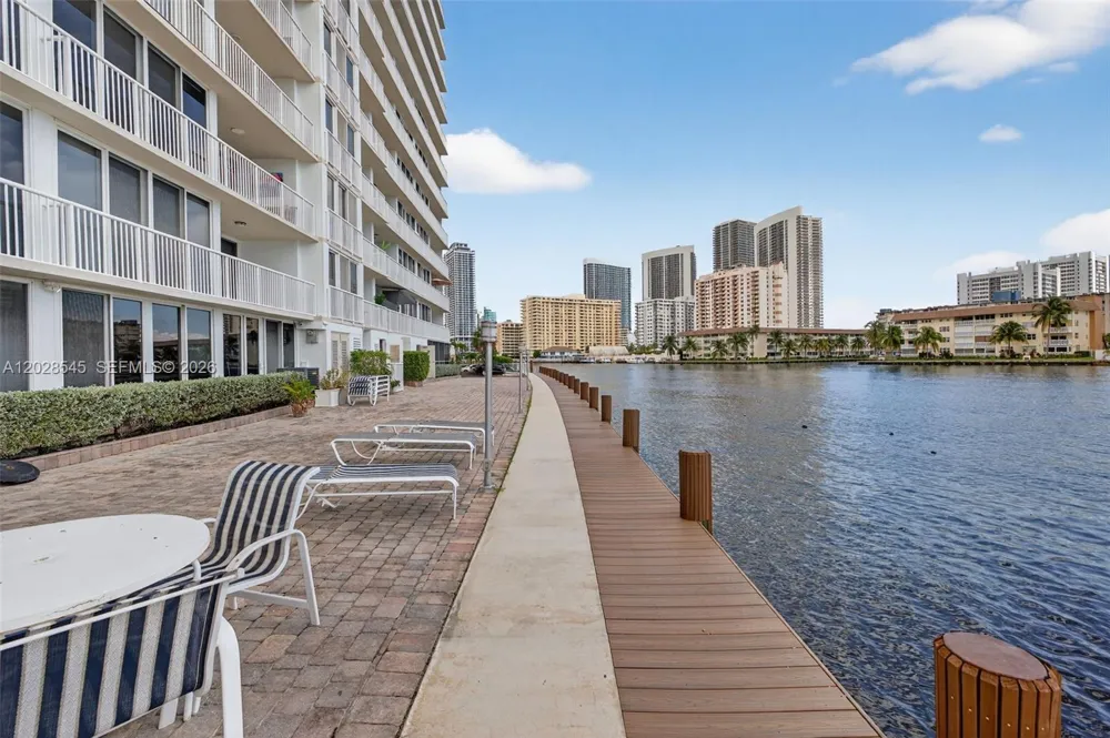 121 Golden Isles Dr #205 Hallandale Beach, FL 33009