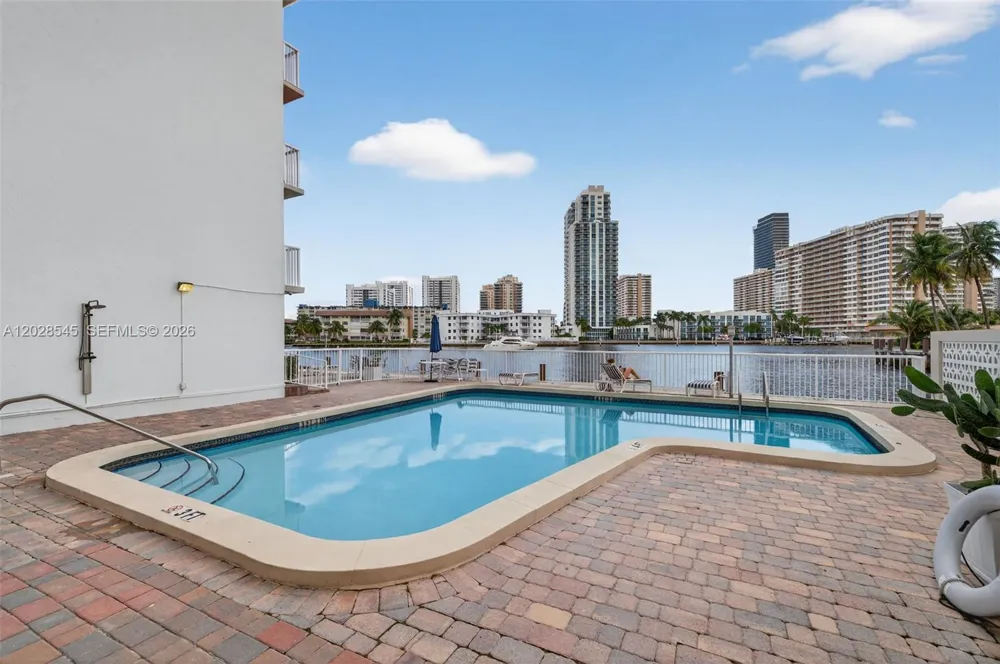 121 Golden Isles Dr #205 Hallandale Beach, FL 33009
