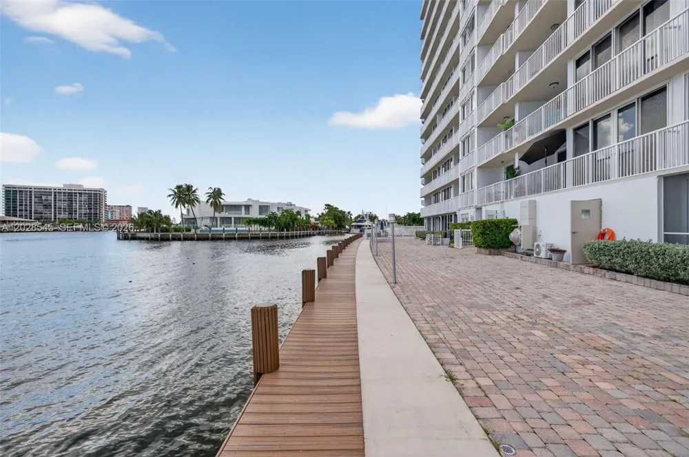 121 Golden Isles Dr #205 Hallandale Beach, FL 33009