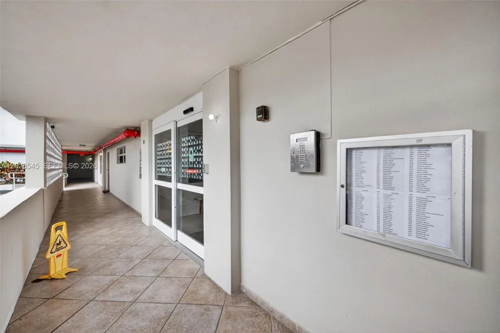 121 Golden Isles Dr #205 Hallandale Beach, FL 33009