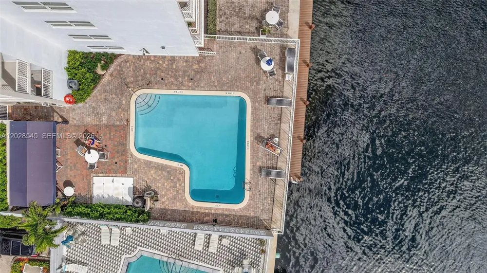 121 Golden Isles Dr #205 Hallandale Beach, FL 33009