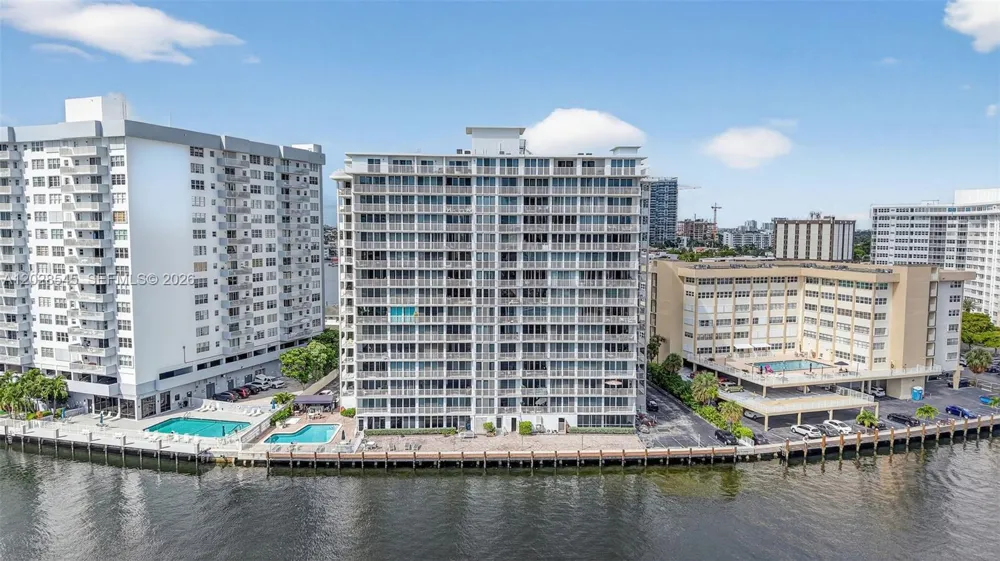 121 Golden Isles Dr #205 Hallandale Beach, FL 33009